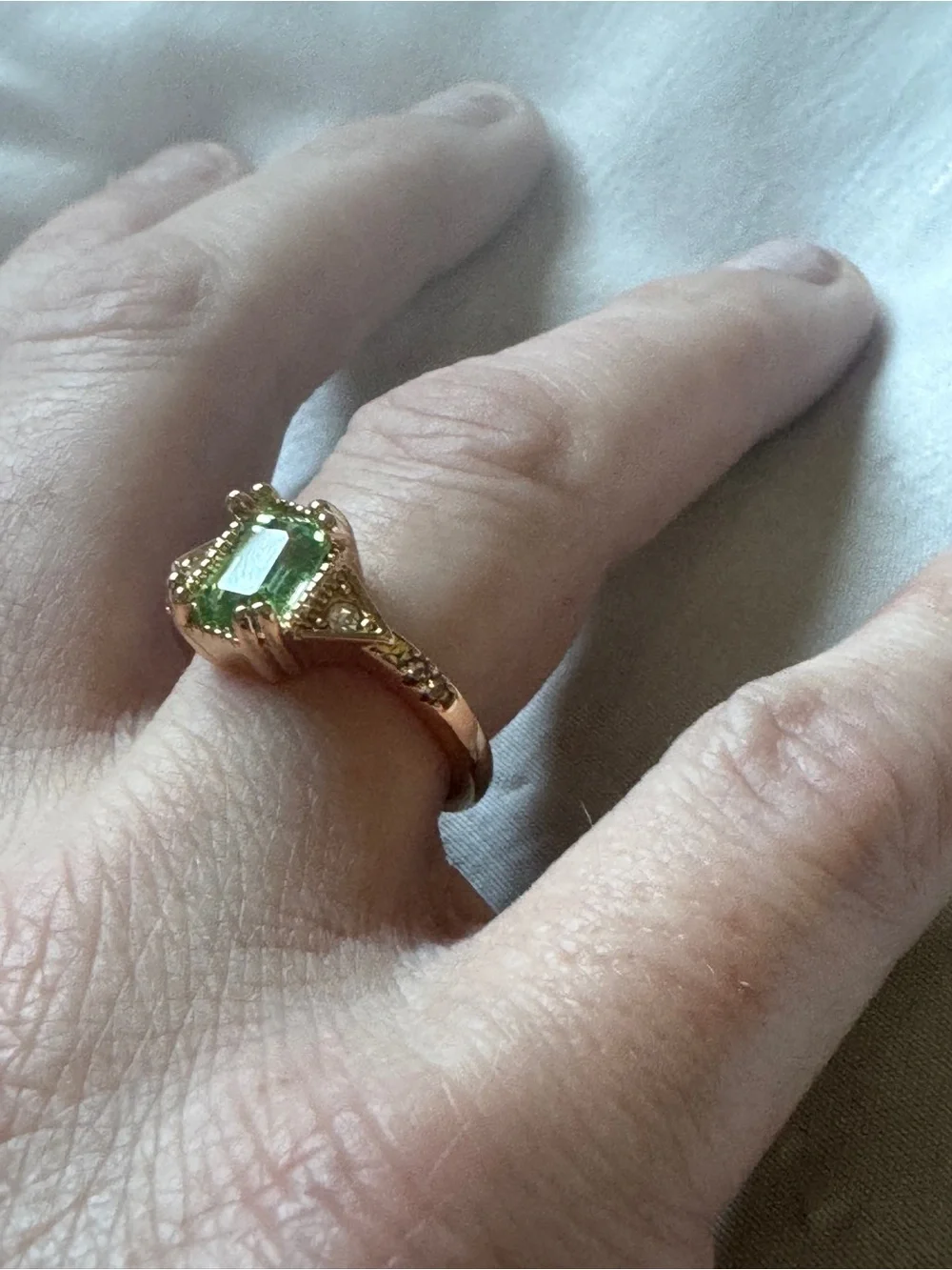 Green Jade Stone Vintage-Style Ring With Cubic Zirconias Gold-Tone Band - Size 7